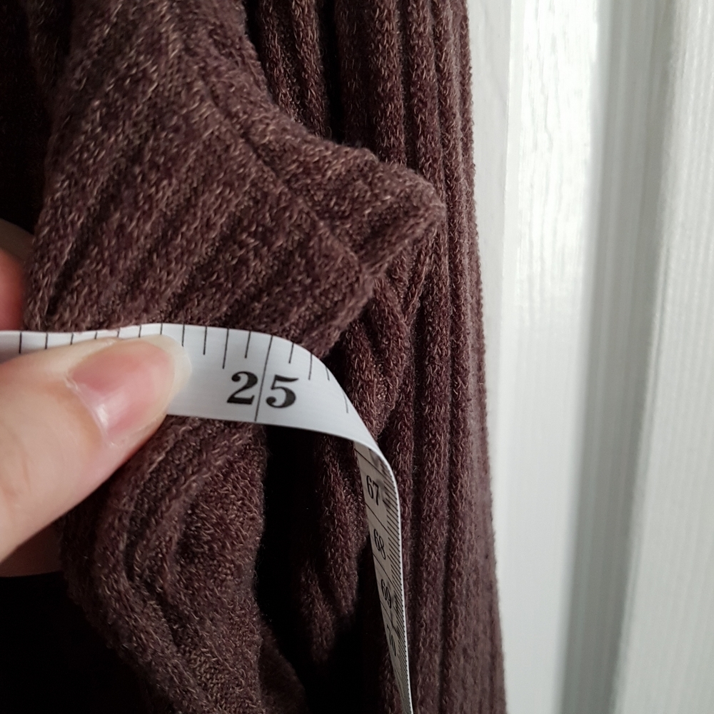 Ruffle Cardigan - Picture 9 of 9